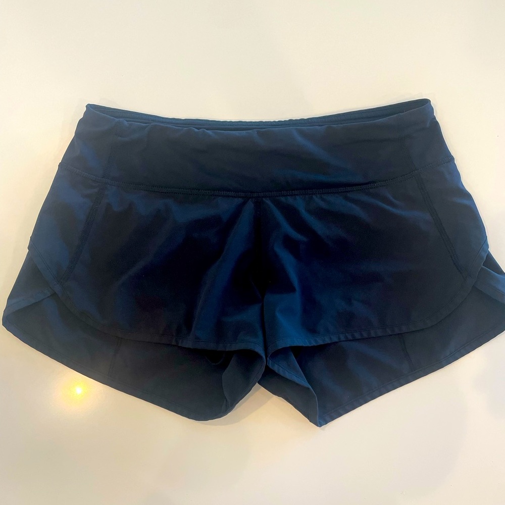 Lululemon Speed Up Shorts Black Size 6.